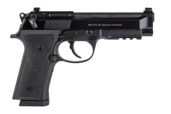 Beretta 92XFS 9mm Full Size pistol has a 17+1 round capacity
